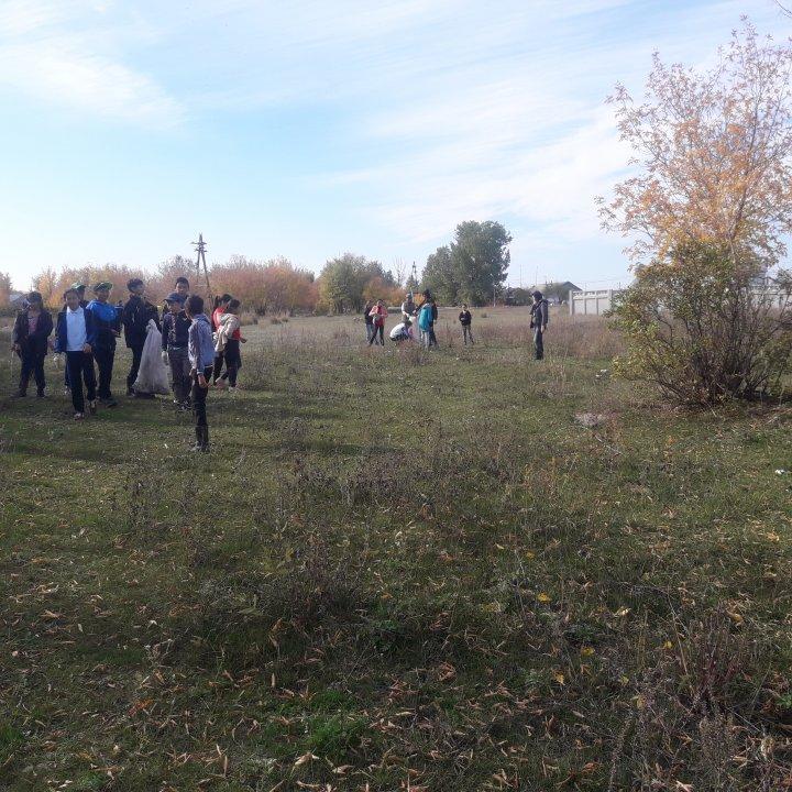 очистка берега реки Кызыл-Су 29 сентября 2018г.