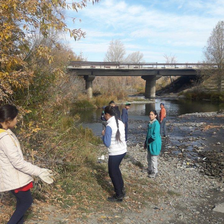 очистка берега реки Кызыл-Су 29 сентября 2018г.