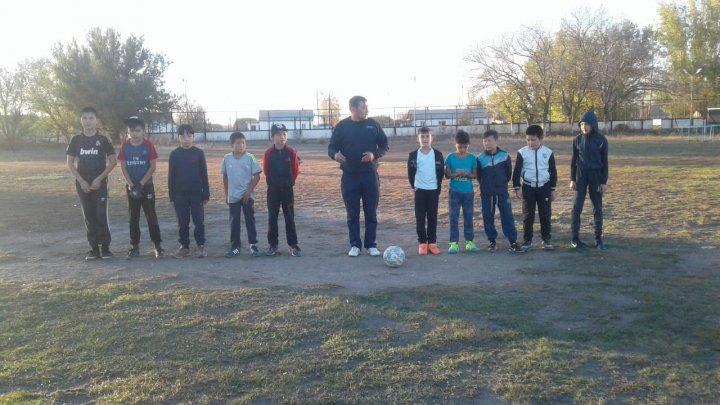 внутришкольные соревнования по футболу-октябрь 2018