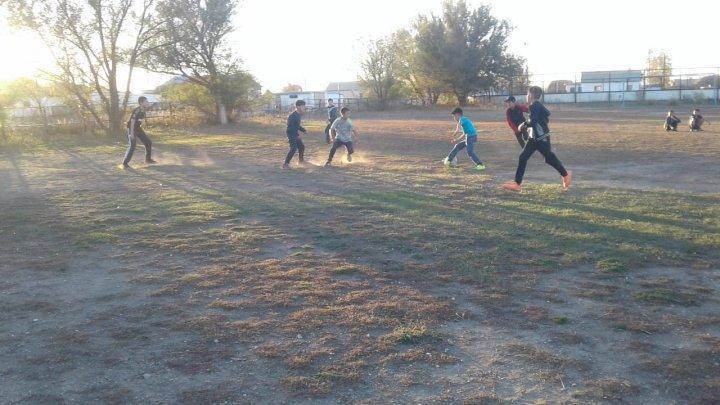 внутришкольные соревнования по футболу-октябрь 2018