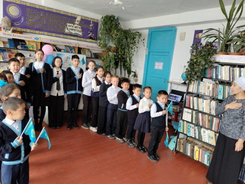 Республика куніне орай "Менің Отаным- Қазақстан" өлеңдер челлендж.Дайындаған кітапханашы:Жанибекова М.Д.
