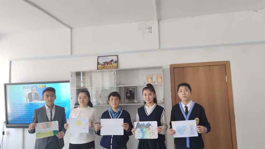 "Н.Крупская атындағы орта мектебі" КММ  10-11 сыныптар арасында, Қазақстан Республи"Қазақ еліне" саяхат атты дөңгелек үстел .